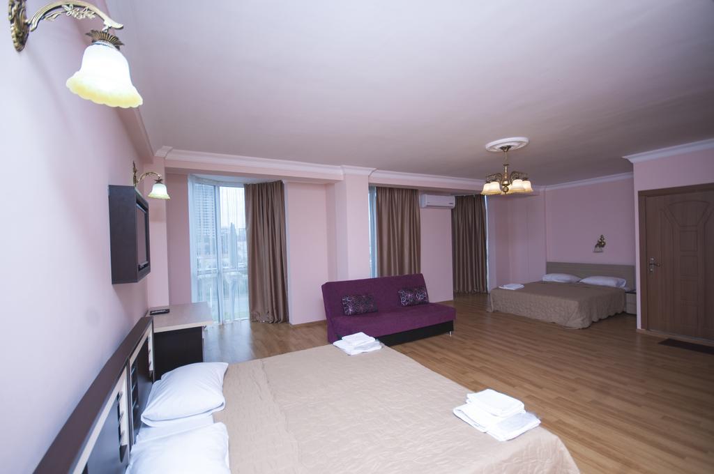 Hotel "Premium Palace" Batumi Rum bild