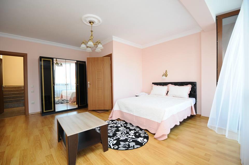 Hotel "Premium Palace" Batumi Rum bild